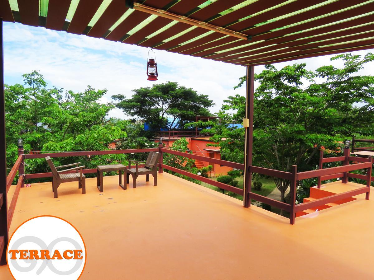 10 Billion Resort Samut Songkhram Buitenkant foto