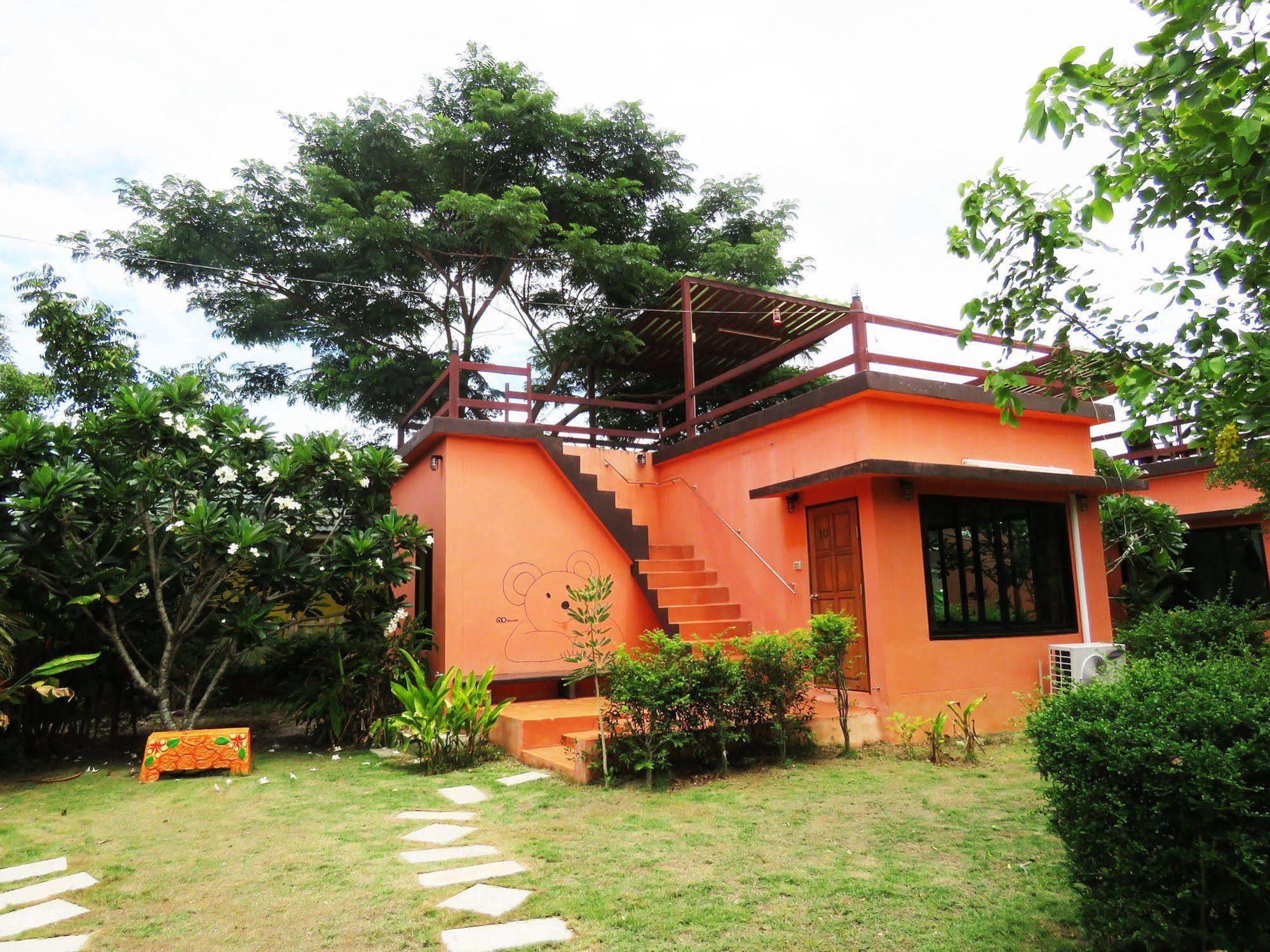 10 Billion Resort Samut Songkhram Buitenkant foto