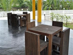 10 Billion Resort Samut Songkhram Buitenkant foto